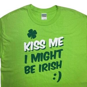 Vintage‎ 2000s St Patrick's Patty's Day x Irish green kiss me shirt
